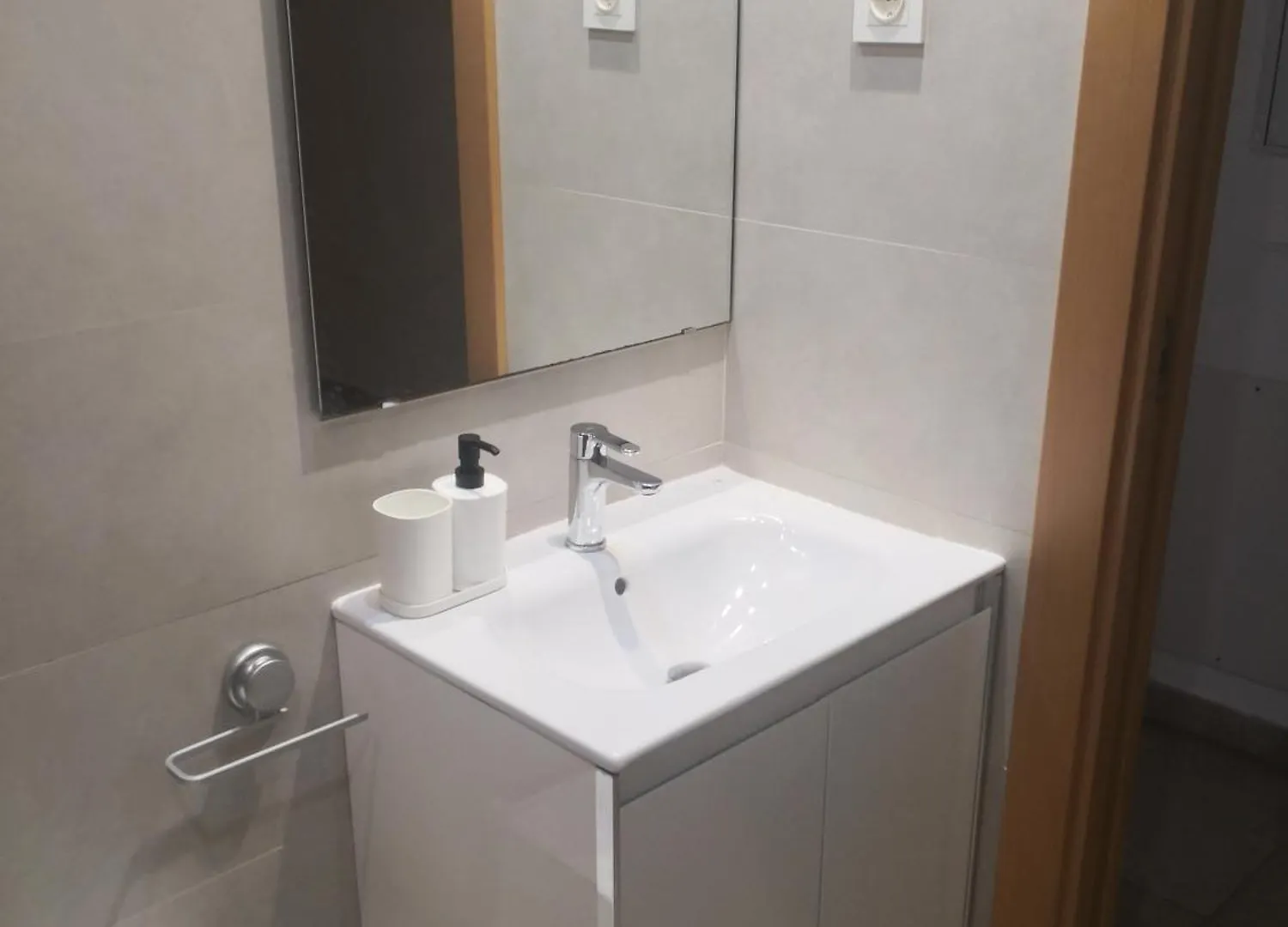 Acogedor Apartamento En El Centro De Sitges, Al Lado De La Playa